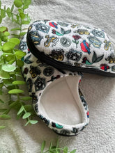 Load image into Gallery viewer, Kids Slippers