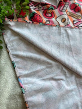 Load image into Gallery viewer, Kids Hooded Towel