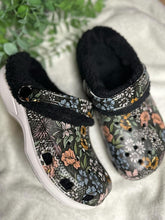 Load image into Gallery viewer, Adult Fluffy Clogs
